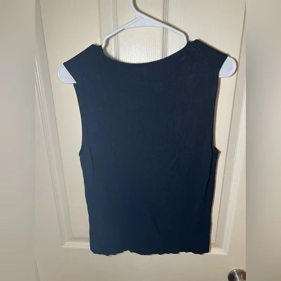 Ann Taylor Black Silk Sleeveless Blouse Shell Women’s L Workwear - Picture 5 of 7